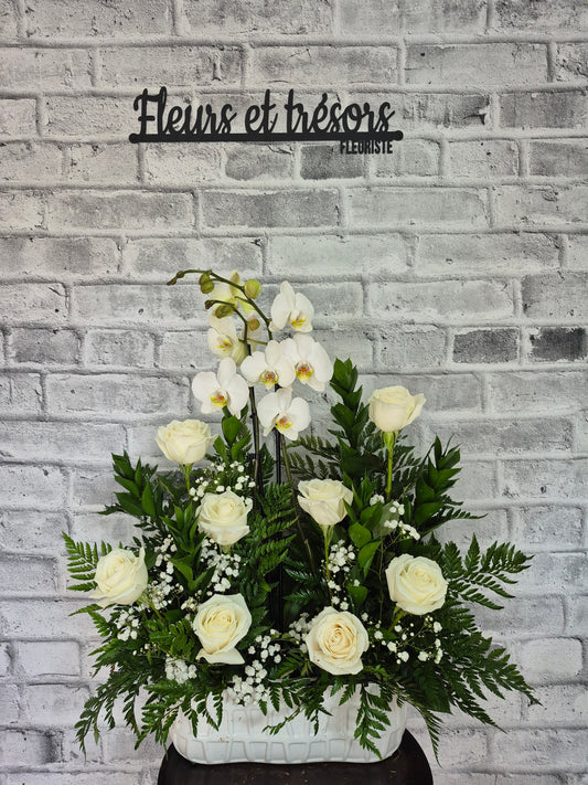 arrangement orchidée et fleurs